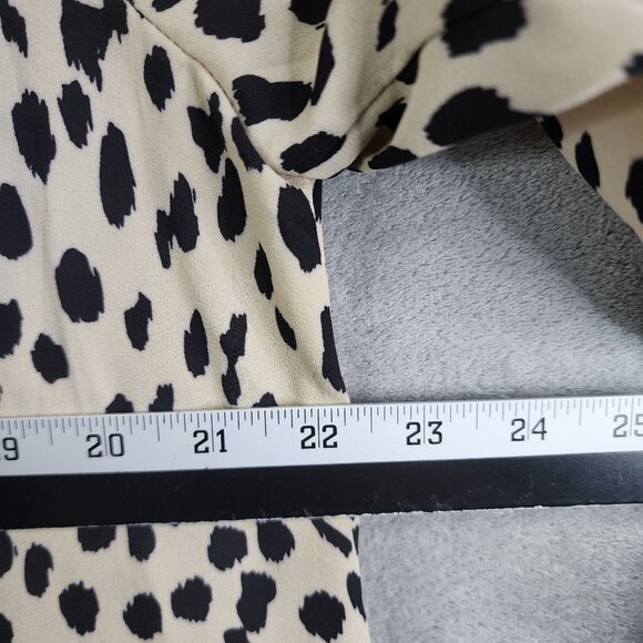 Womens Vince Camuto Leopard Print Blouse Top Button-Down Long Sleeve Size L - Picture 11 of 13